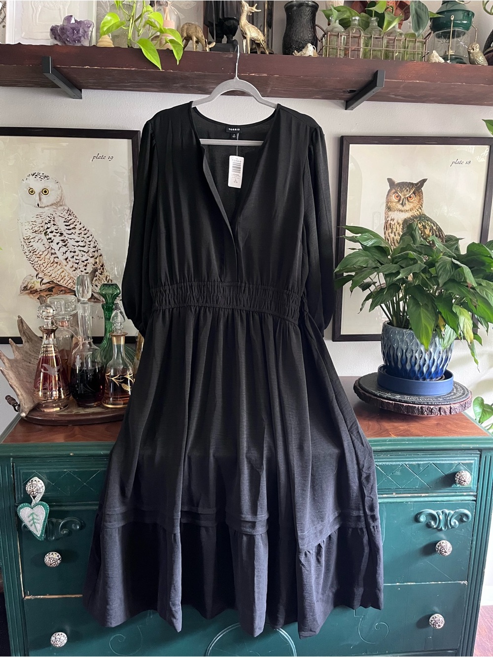 NWT torrid 2 Black Long Sleeve V-Neck Tiered Midi Dress